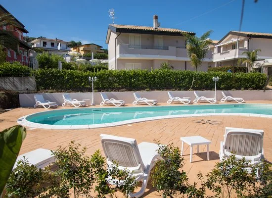 RESIDENZA BORGO ITALICO – Brivadi