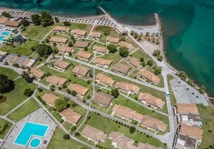 ALPISELECT CANVAS BY MITSIS MESSONGHI – Moraitika