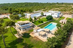 SEARESORT MASSERIA BARONI DI MONTESARDO – Torre Pali