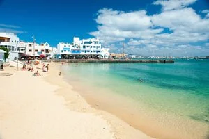HOTEL LIVVO CORRALEJO BEACH – La oliva