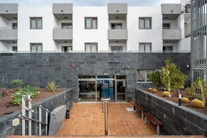 HOTEL LIVVO CORRALEJO BEACH – La oliva