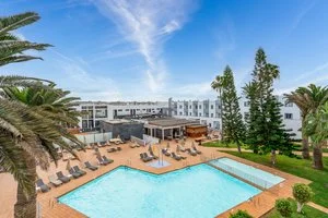 HOTEL LIVVO CORRALEJO BEACH – La oliva