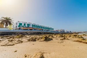 HOTEL LIVVO CORRALEJO BEACH – La oliva