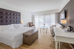 HOTEL BARCELO CORRALEJO BAY – La oliva