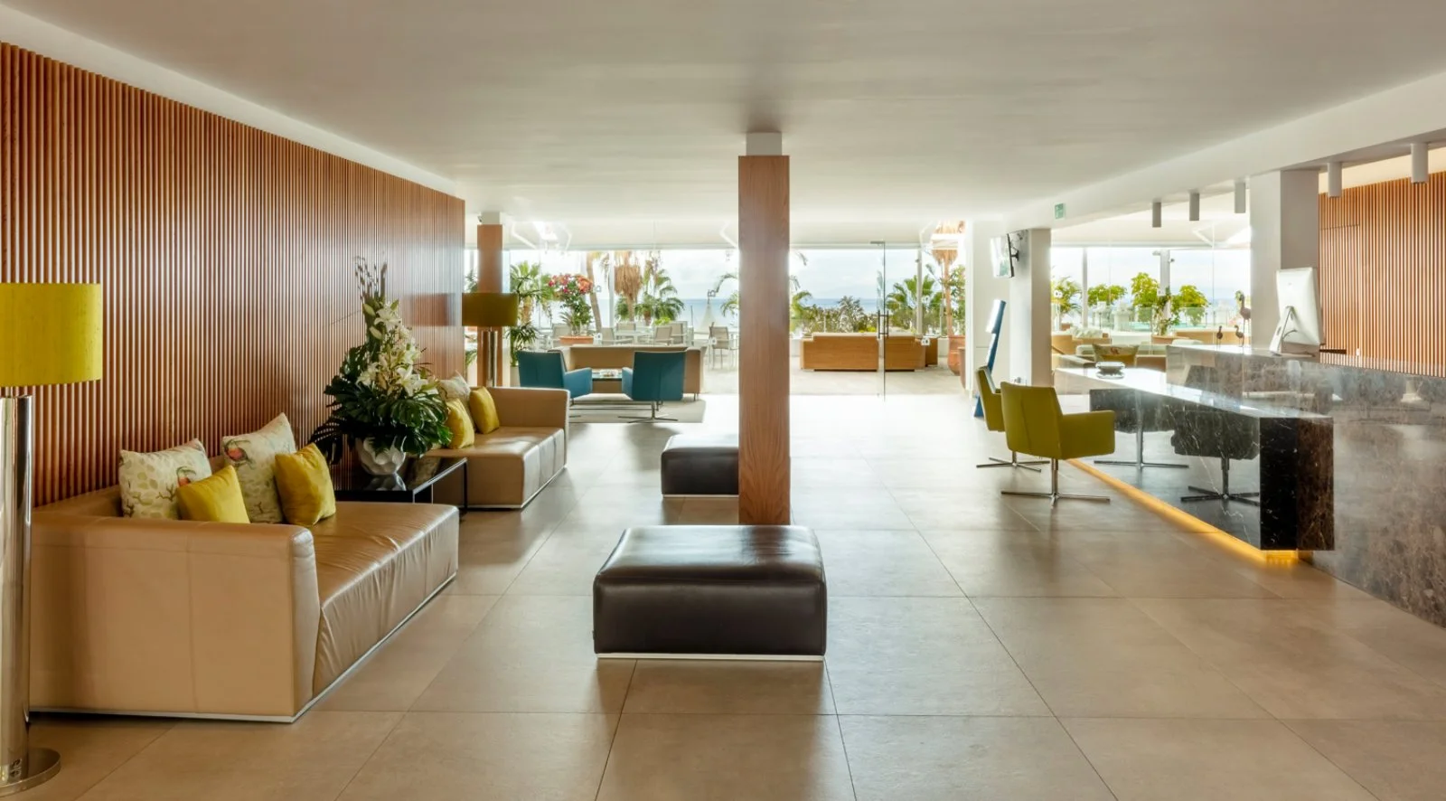 Flamingo Beach Mate Aparthotel 