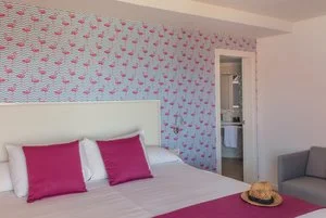 FLAMINGO BEACH MATE APARTHOTEL – Miraverde