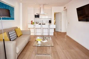 FLAMINGO BEACH MATE APARTHOTEL – Miraverde