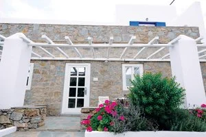 KAMARI HOTEL – Platis Gialos