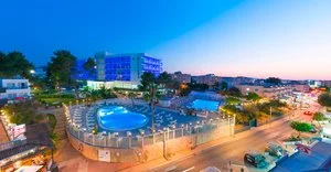 HOTEL VIBRA RIVIERA – Cala de Bou