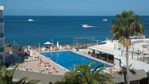 HOTEL E APPARTAMENTI NEREIDA – Cala de Bou