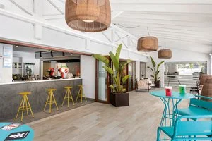 HOTEL VIBRA CALA TARIDA – Urbanització Cala Tarida