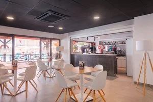 HOTEL VIBRA CALA TARIDA – Urbanització Cala Tarida