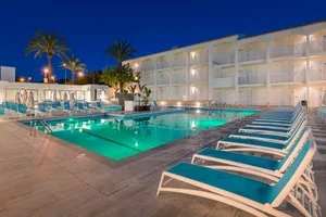HOTEL VIBRA CALA TARIDA – Urbanització Cala Tarida