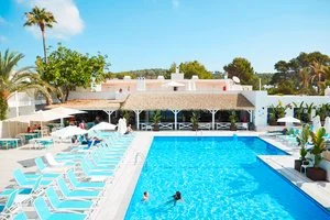HOTEL VIBRA CALA TARIDA – Urbanització Cala Tarida
