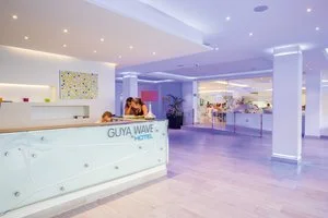 HOTEL E APPARTAMENTI GUYA WAVE – Cala Agulla
