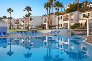 APPARTAMENTI TIRANT PLAYA BY TRH – Es mercadal