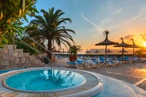HOTEL VIBRA BEVERLY PLAYA – Peguera