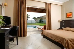 OLYMPIA GOLDEN BEACH RESORT & SPA – Kalamia