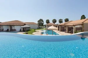 OLYMPIA GOLDEN BEACH RESORT & SPA – Kalamia