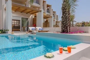 2Bedroom suite vista giardino con piscina privata