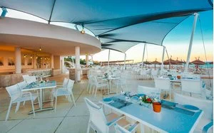 BEACH BAR