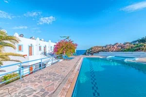 HOTEL ALBATROS – Lakki
