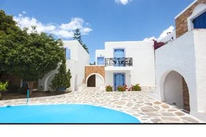 NAXOS HOLIDAYS – Naxos