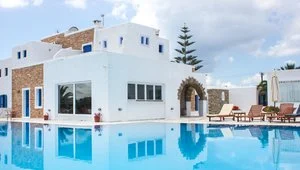 NAXOS HOLIDAYS – Naxos