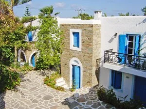 NAXOS HOLIDAYS – Naxos