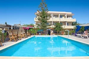 SACALLIS INN BEACH HOTEL – Kampos