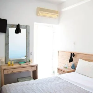 HOTEL ARTEMIS – Santo Stefano