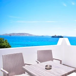 HOTEL ARTEMIS – Santo Stefano