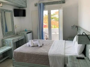 HOTEL ARTEMIS – Santo Stefano