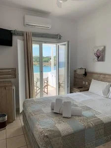 HOTEL ARTEMIS – Santo Stefano