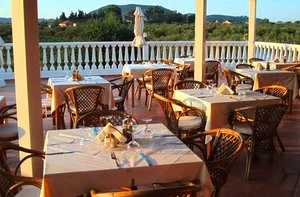 ZEFYROS ECORESORT HOTEL – Arkadioi