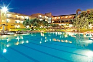 Piscina by night