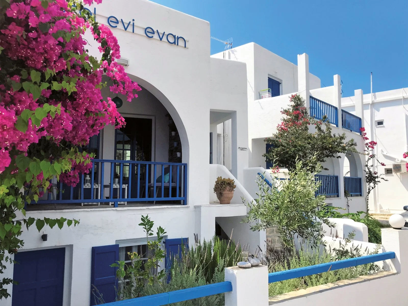 Hotel Evi Evan 