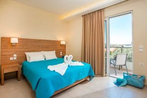 HOTEL EVITA STUDIOS – Calitea