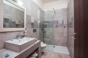 HOTEL EVITA STUDIOS – Calitea