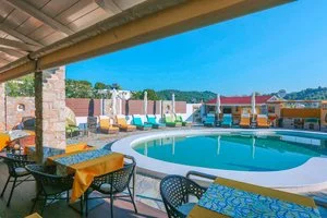 HOTEL SKIATHOS ISLAND SUITE – Troulos