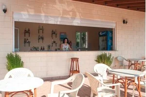 HOTEL ELENI – Onia