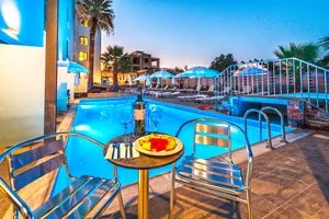 HOTEL POLLIS – Limenas Chersonisou
