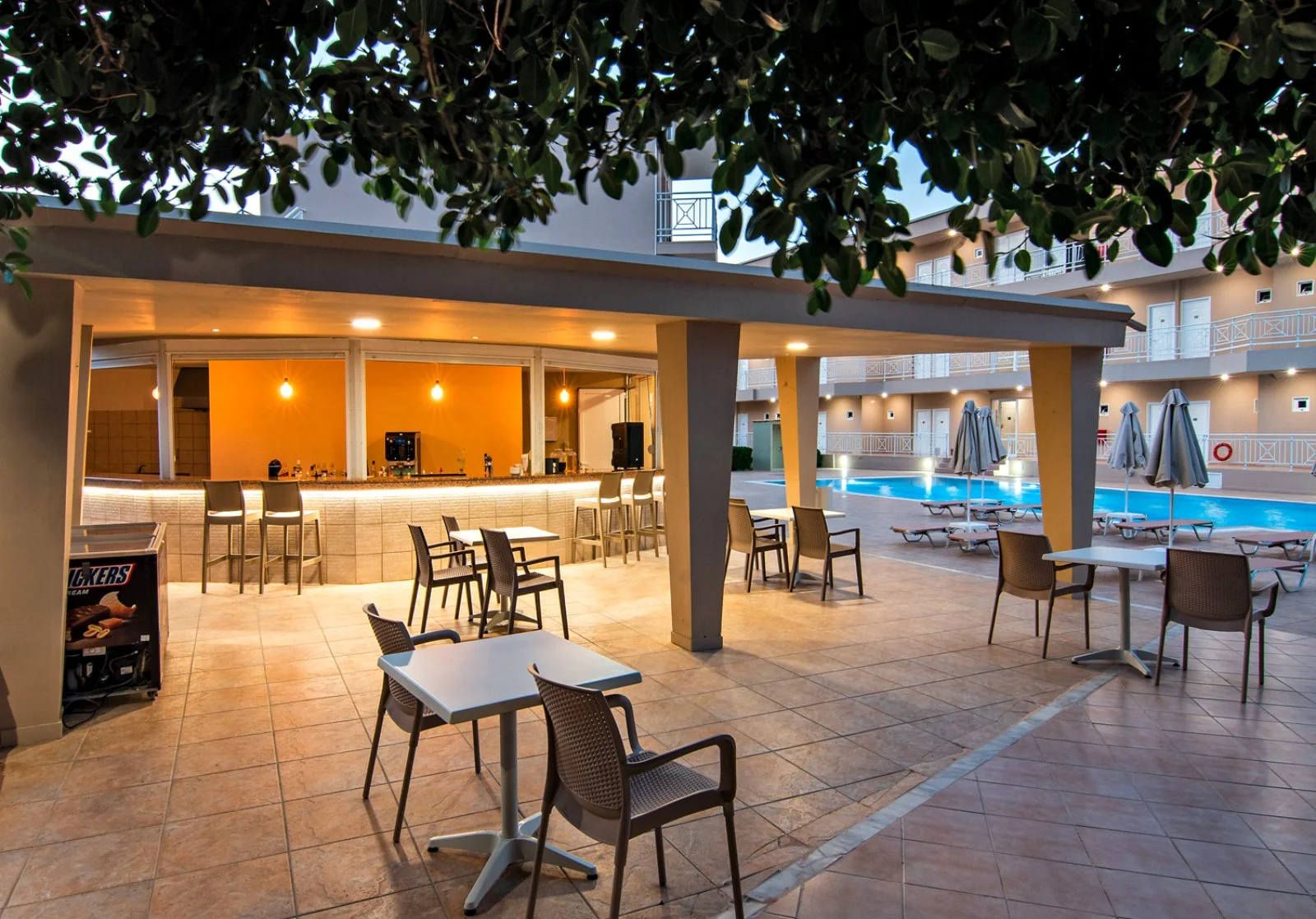 Hotel Chrissy'S Paradise 