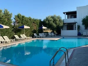 APPARTAMENTI TRIANTAFILLAS – Afando