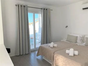 NEW PARADISE BEACH RESORT – Mikonos