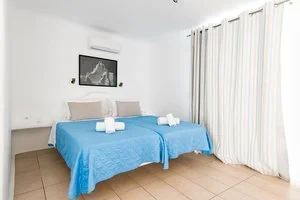 NEW PARADISE BEACH RESORT – Mikonos