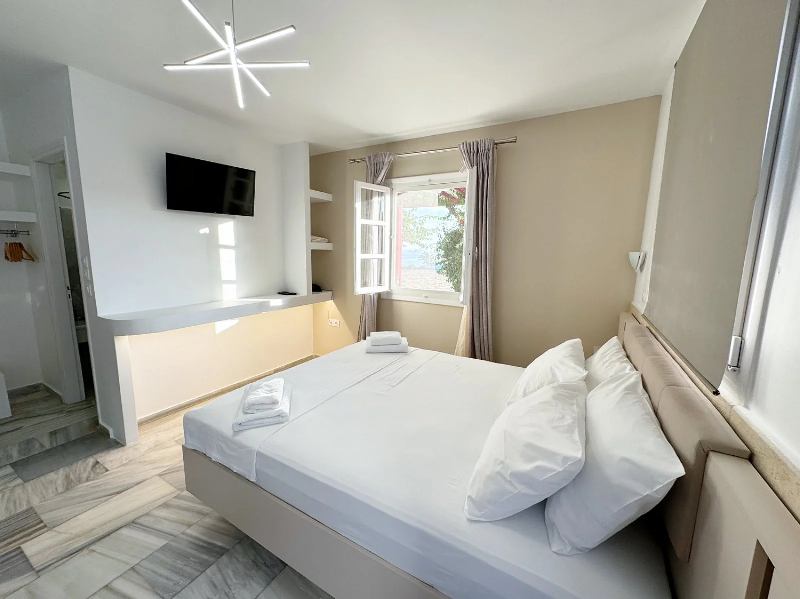 Hotel Akrogiali - Camera Deluxe