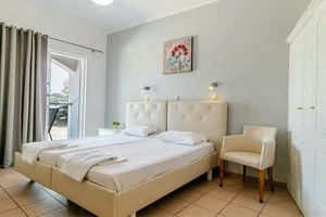 HOTEL PORTO MARINA – Kontokali