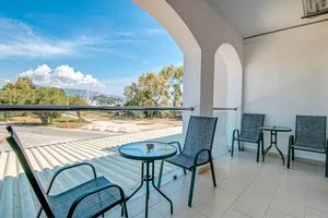 HOTEL PORTO MARINA – Kontokali