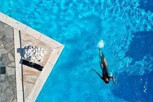 MR & MRS WHITE TINOS – Ormos Agiou Ioanni